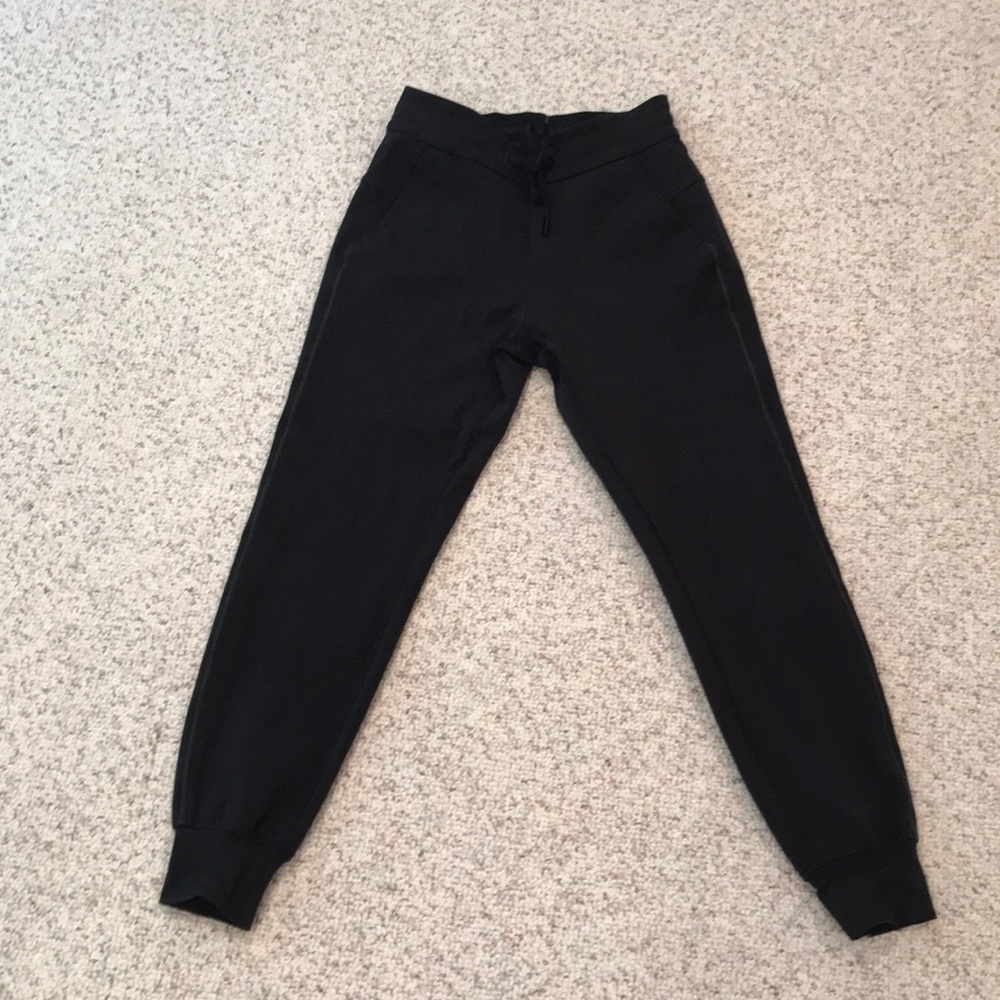 Lululemon joggers. Black. Size 4